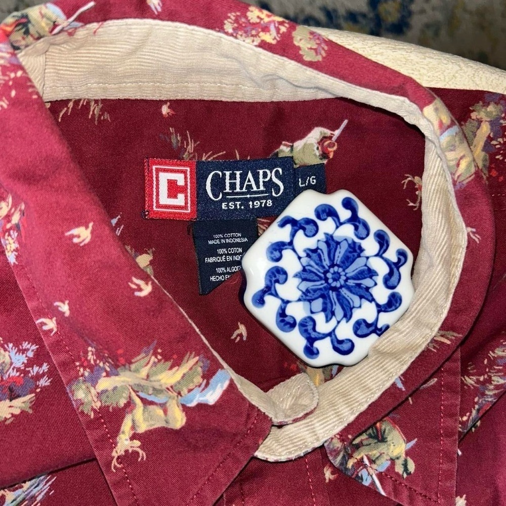 🦌Vintage 1990s Chaps Men’s Burgundy Deer Hunter Pattern | Sz Large |Button Down - Picture 5 of 8